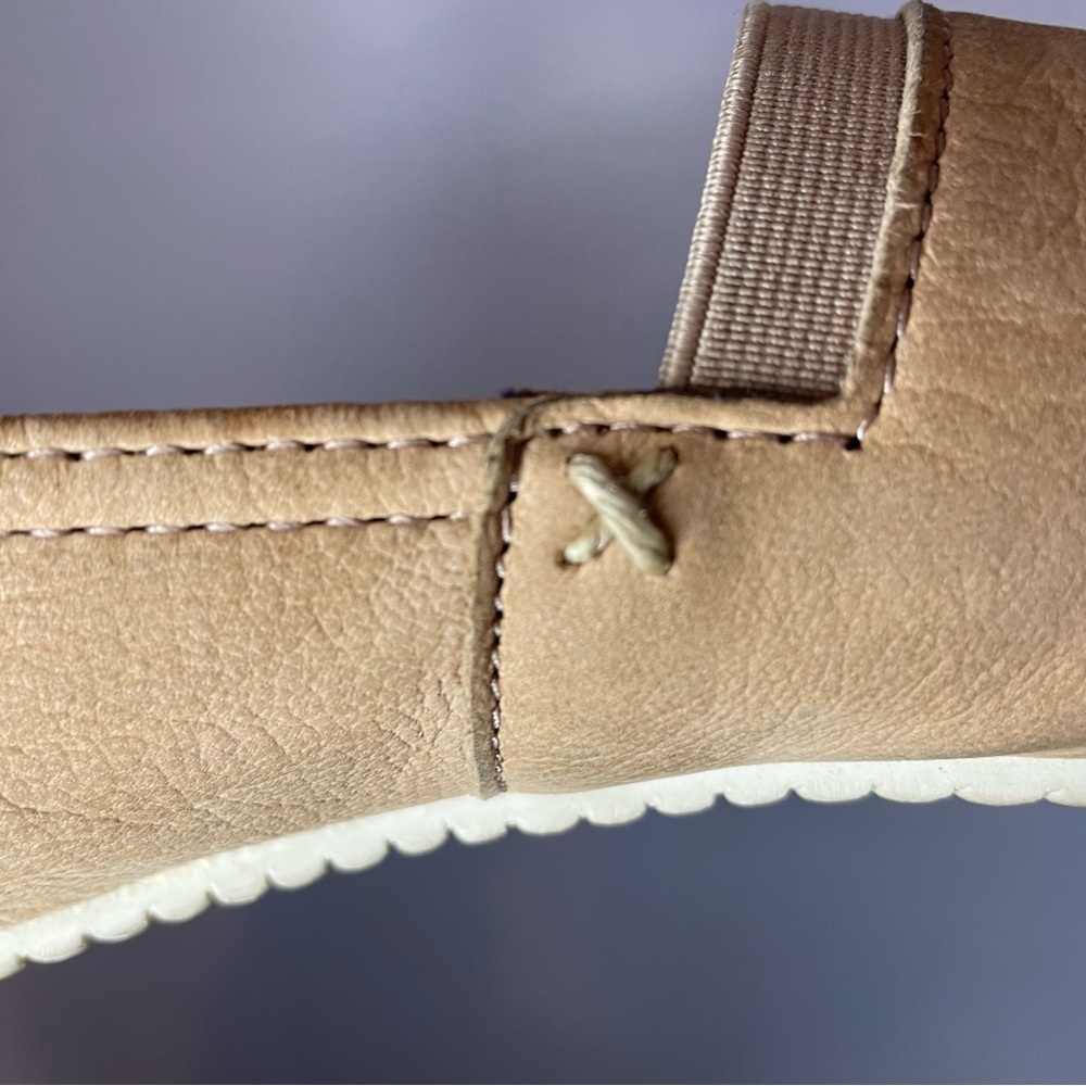 Frye | Melanie Slip On sneaker shoe in ivory - Picture 5 of 12